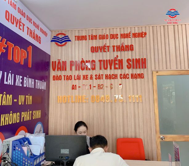 Đăng ký học lái xe ô tô trọn gói giá rẻ tại Bình Thuận.